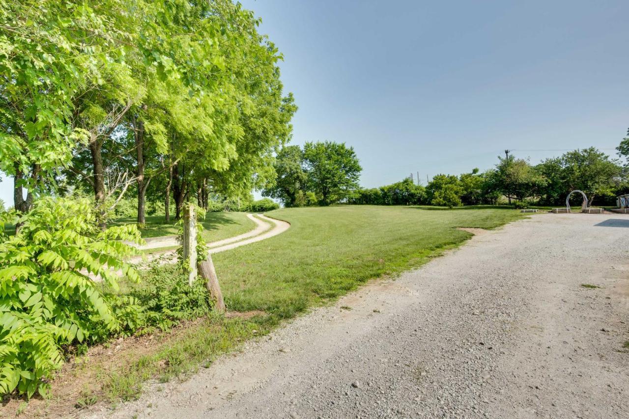 Missouri Studio Getaway Close To Parks And Hiking Apartment Liberty Exterior photo